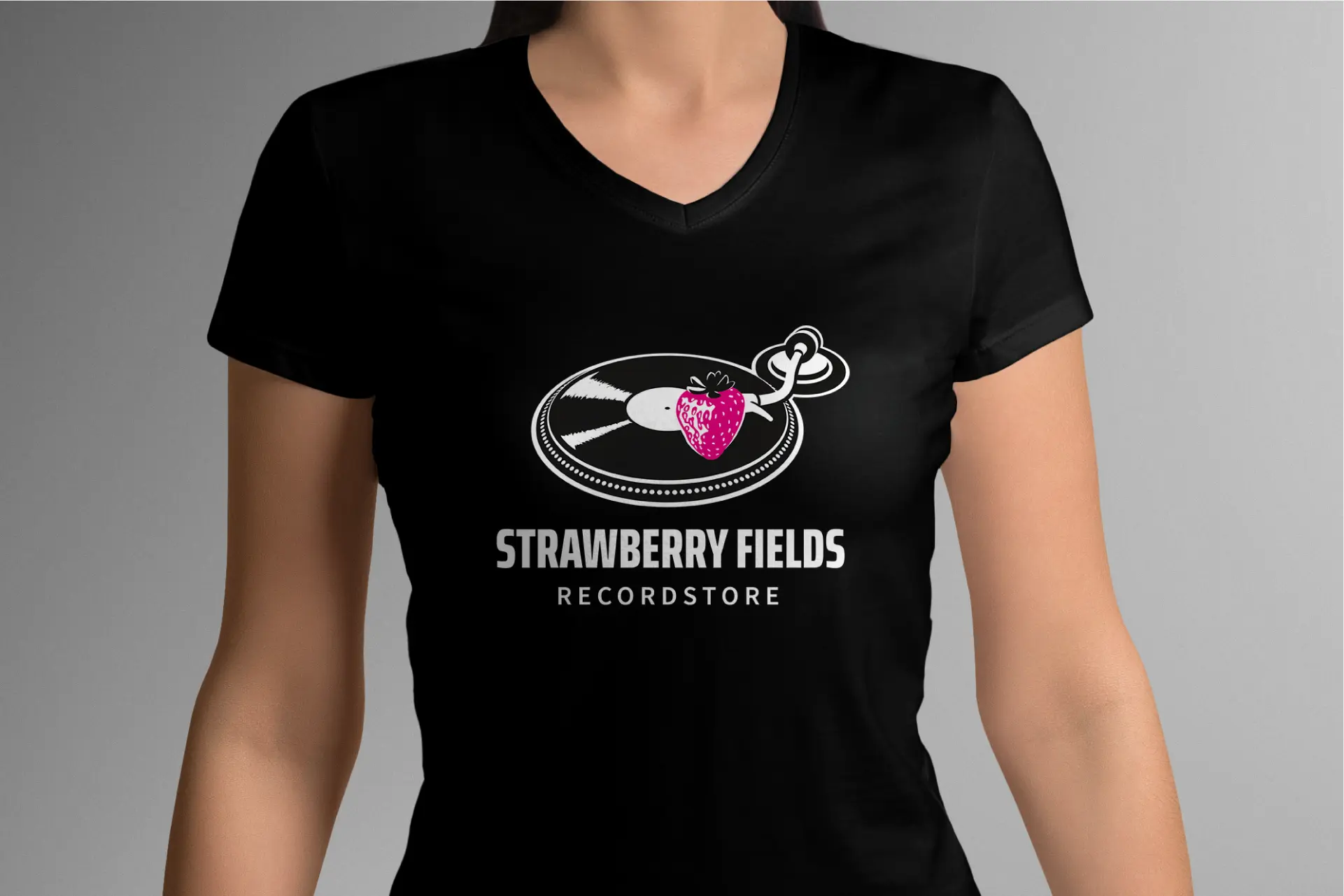 Strawberry Fields Recordstore T-Shirt Leipzig Connewitz